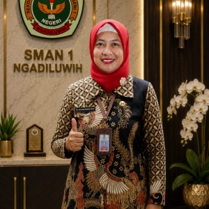 Kepala Sekolah FIRSTINA HUSNIYA WURY,S.Sos.,M.Pd